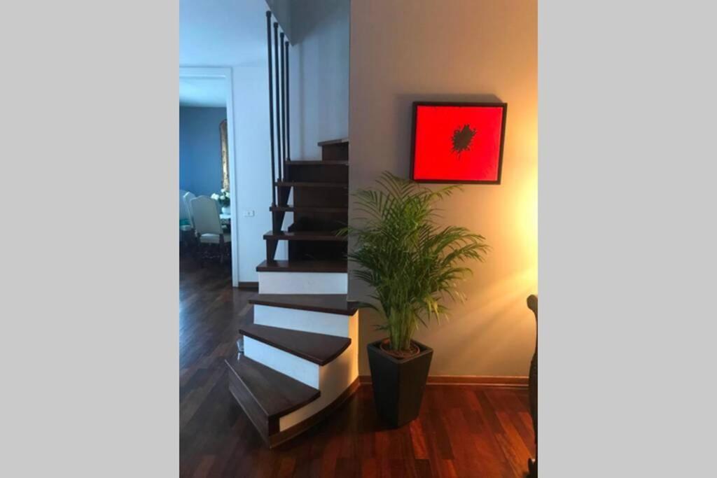Dadahome Elegante Appartamento Vicino Al Centro Treviso Eksteriør bilde
